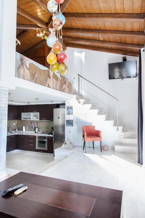 Unique Apt W/ Veranda Walking Distance To Sites Apartment Athens Exterior photo